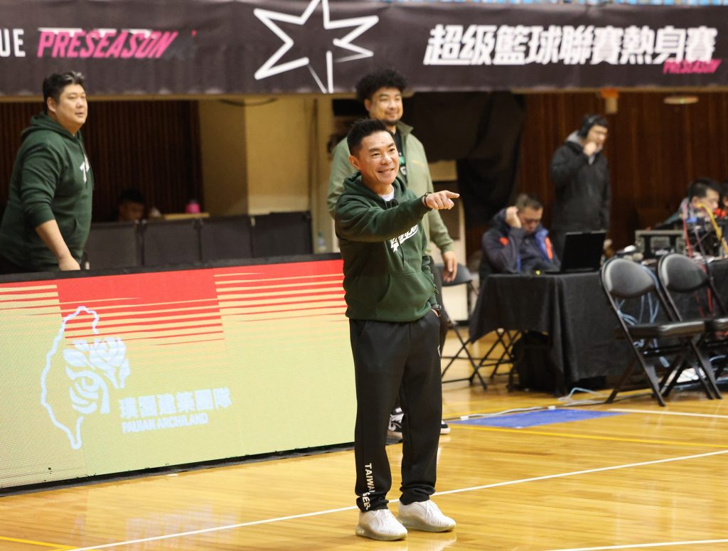 《籃球》台啤新教頭劉孟竹領軍熱身賽首戰轟倒柏力力 台元新洋將資歷顯赫小試身手