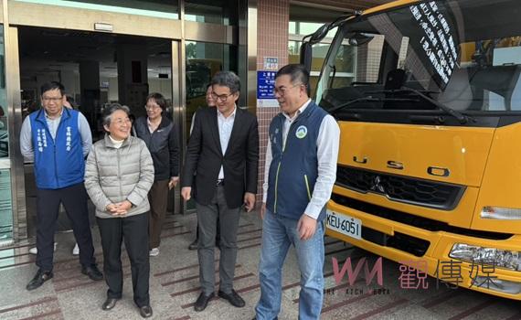 古坑鄉清潔設備升級! 立委劉建國爭取3輛垃圾車與廁所補助助力環保