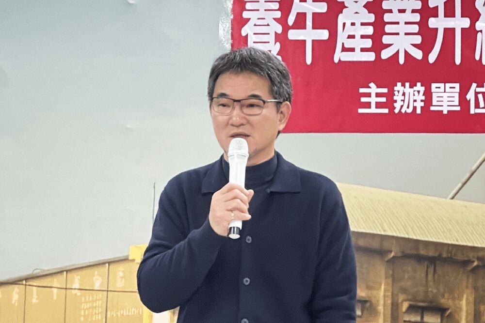 長效乳「鮮」字標示爭議 劉建國透露由陳時中負責處理 233 照片來源:劉建國國會辦公室