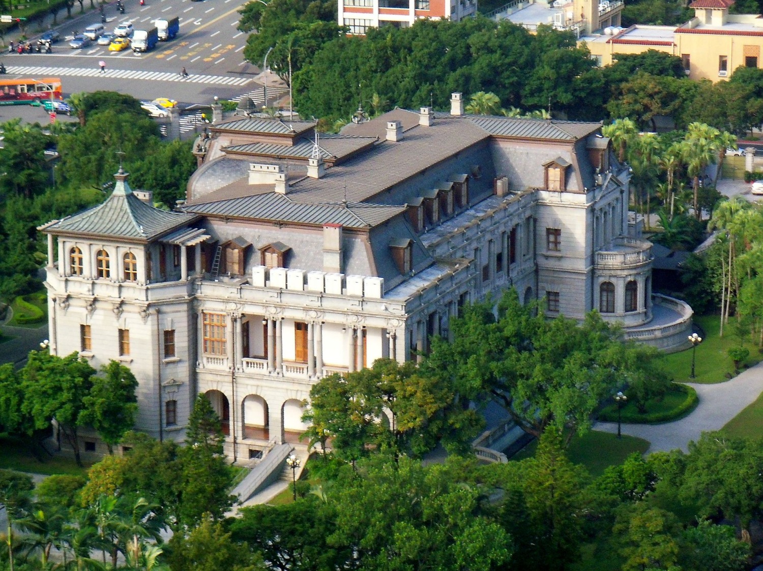 黃仁說,台北賓館堪稱是見證我國近代史無可替代的一棟建築。(圖/翻攝自台北賓館官網)