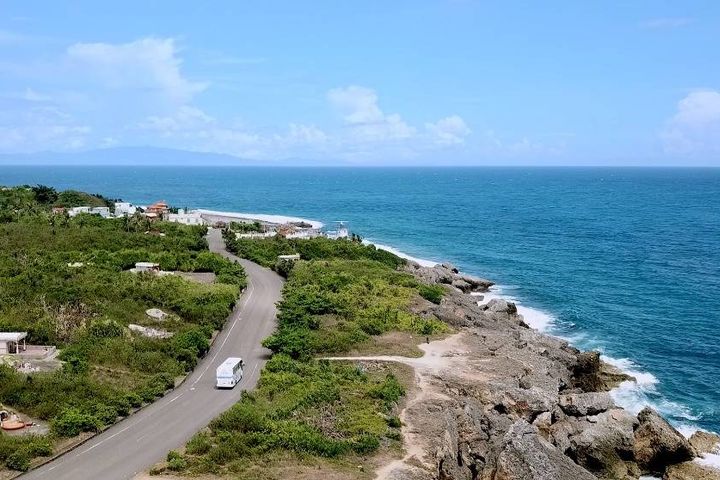 小琉球擁有珍貴的海洋資源,全島已有27家店家通過「環保餐廳」認證。 圖:大鵬灣國家風景區管理處/提供