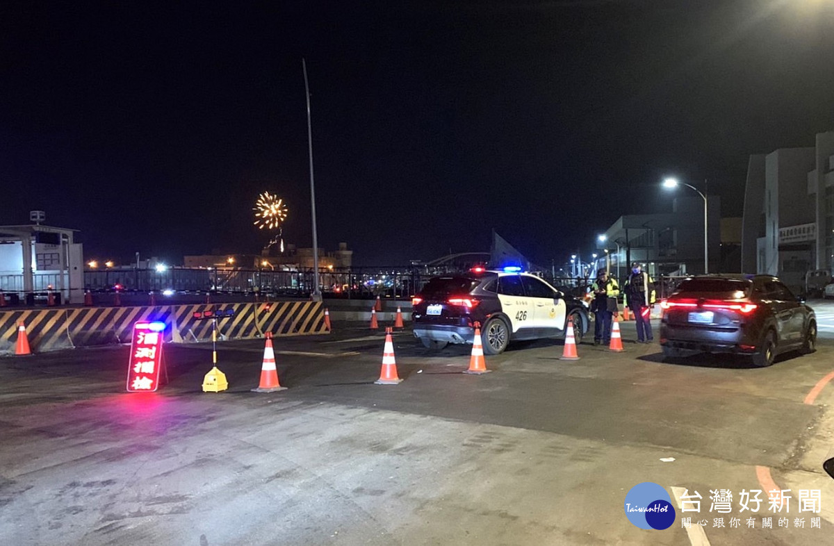 楊梅警分局跨年夜強力執法,永安漁港飆車歪風有效遏止。<br /><br /> <br /><br />