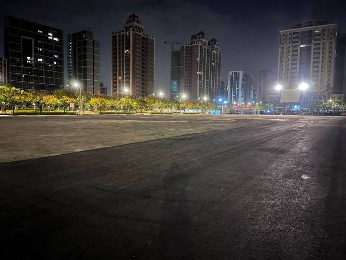 跨年人潮散去 環保局徹夜清運4.8噸垃圾重現整潔市容 67 6 0