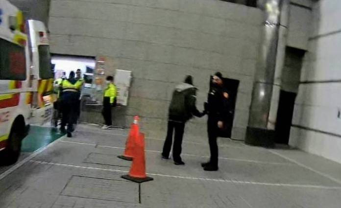 上班癲癇突發嚇壞同事 蘆竹警緊急開道助送醫 64 555944