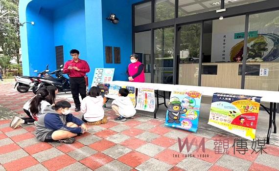 國小師生至消防隊參訪學習「爐火烹煮人離火熄」防火觀念