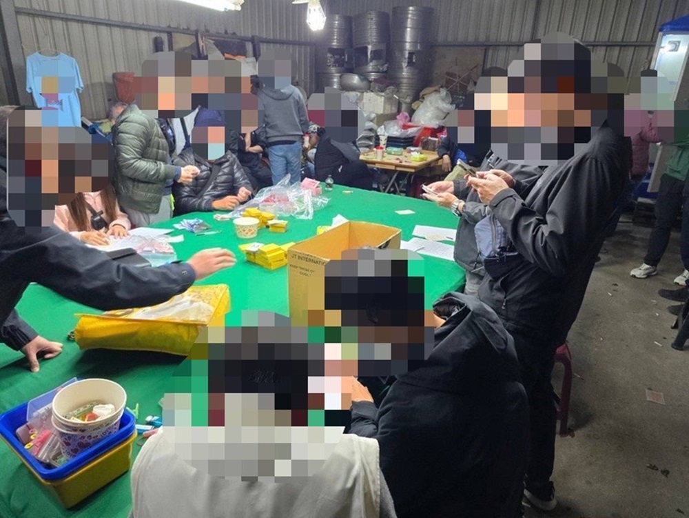 魚塭工寮藏天九牌賭場 破門查緝37賭客傻眼被送辦 207 cnews204250104a03