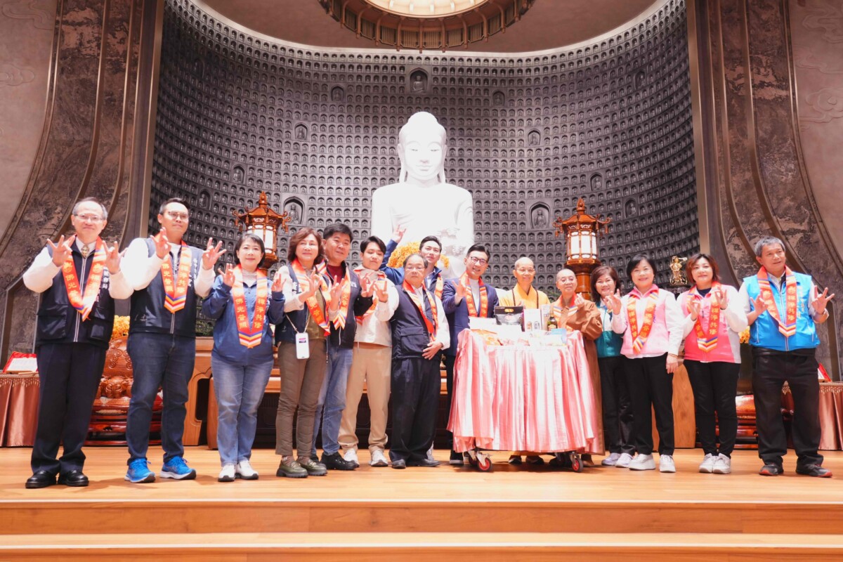 ▲物資展示見證，「寒冬送暖」關懷福田戶。(圖/記者顏淑娟翻攝)