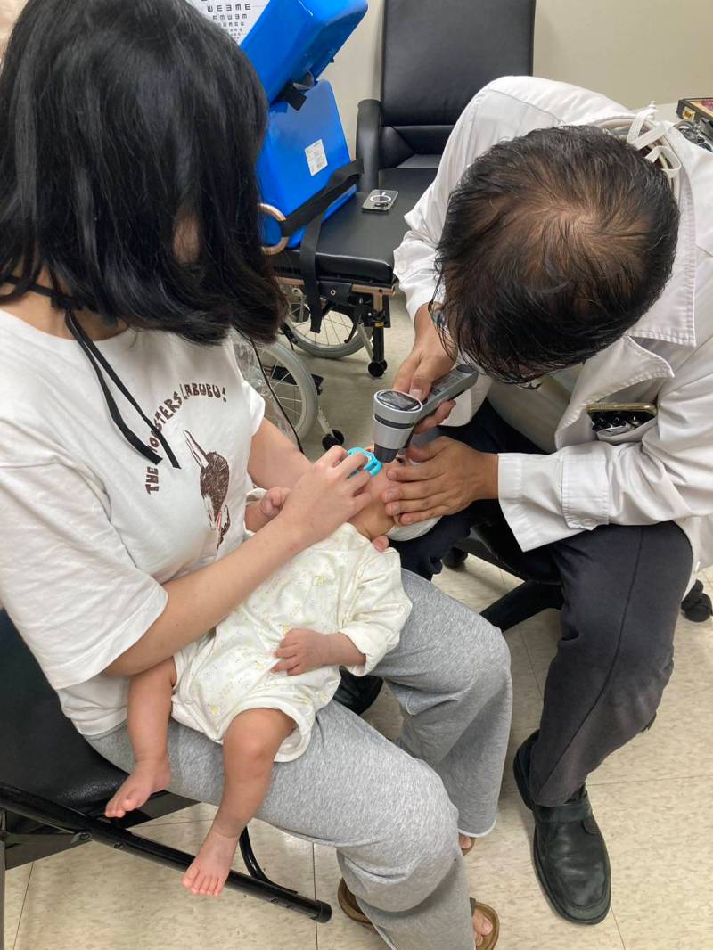 ▲ 驗光師希望放寬15歲以下（包括1-2歲幼兒）由驗光師獨立驗配眼鏡之權益。