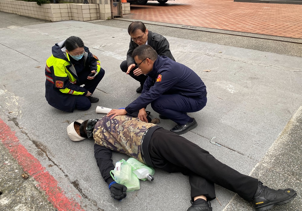 台北保大值勤不呆崗 眼觀四面救護民眾獲讚揚 243 248250107a01