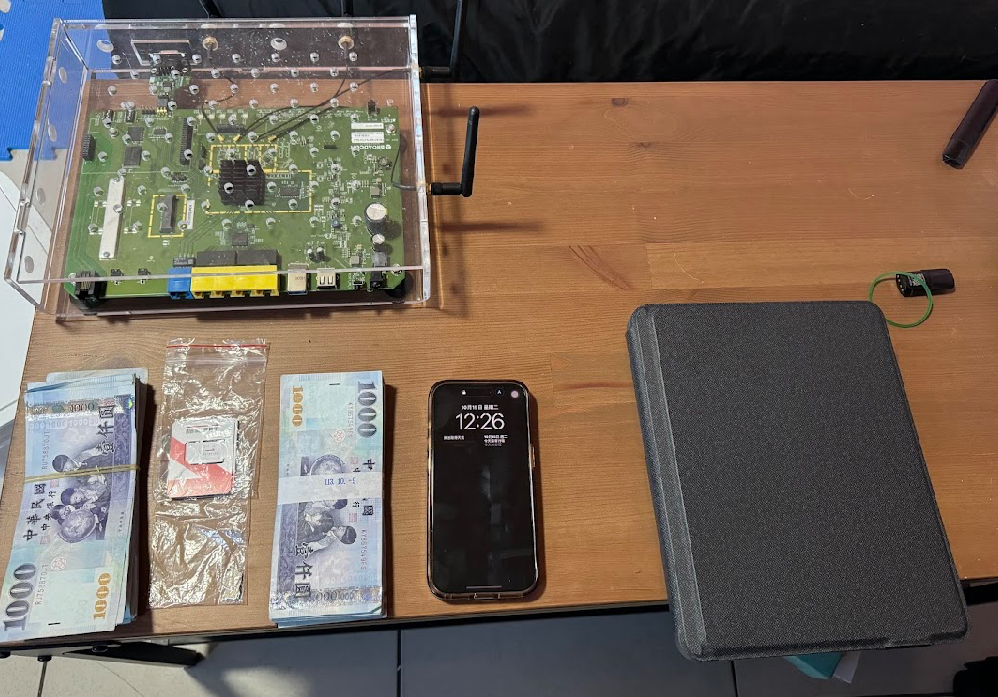 警方查扣相關證物。(記者徐煜勝翻攝)