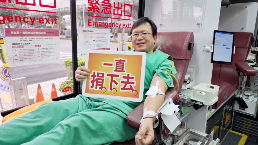 圖/衛生福利部臺北醫院麻醉科主任陳晏波醫師表示,為了能定期的捐血,會跑步維持身體健康。(衛生福利部臺北醫院提供)