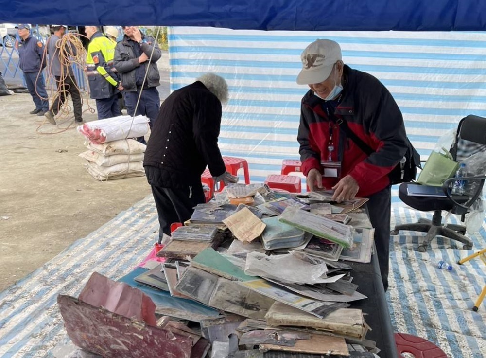 新北倒塌住戶開放物品認領 預防性撤離居民今晚返家 235 cnews204250108a05