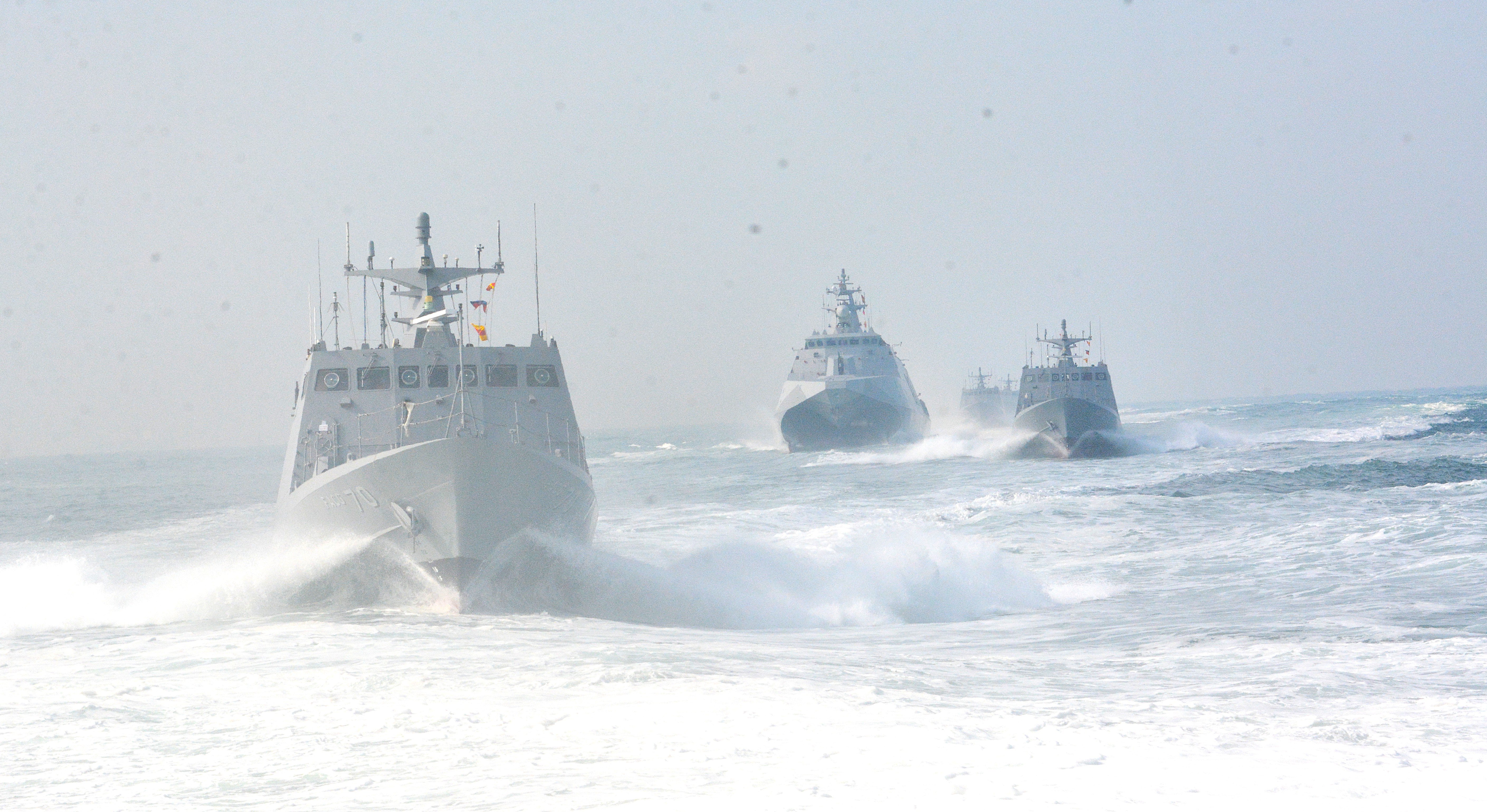 解放軍對台灰色地帶襲擾,海軍秀濱海作戰力抗中。王烱華攝