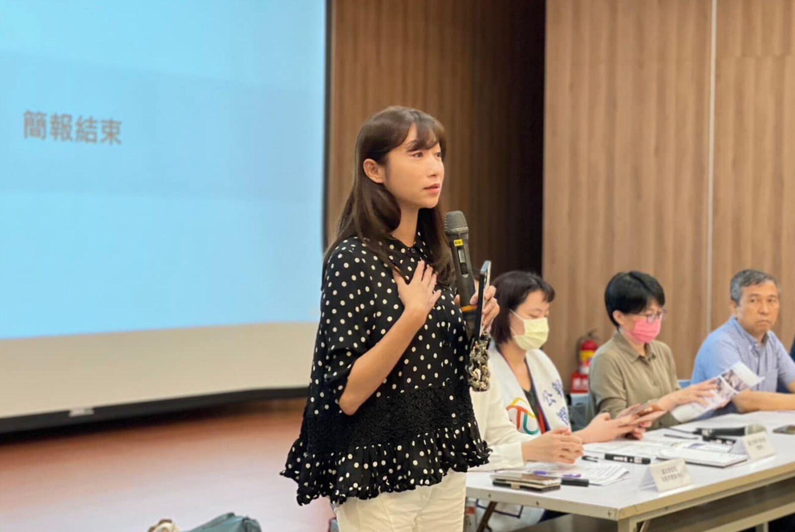 不滿藍白湧罷免聲浪 許淑華:公民發起超越黨派 234 不滿藍白湧罷免聲浪 許淑華:公民發起超越黨派 233