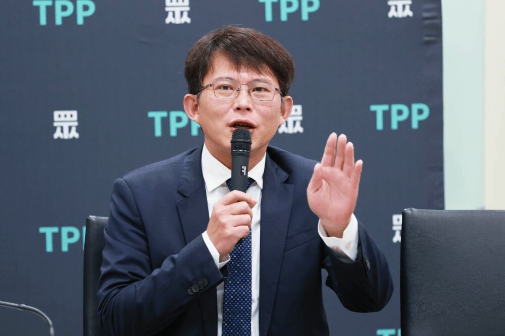 民眾黨團公布最新民調 多項數據顯示司法公正性備受質疑 238 照片來源:民眾黨團