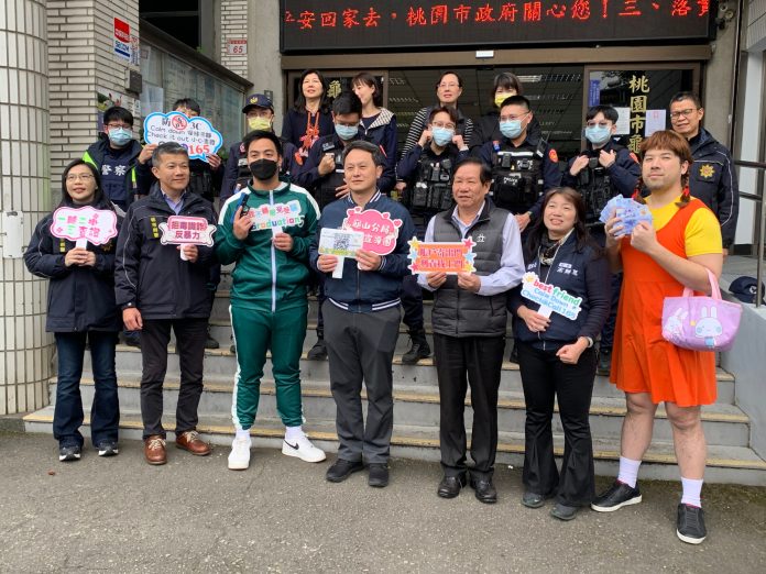 龜山警防搶演練出奇招 扮《魷魚遊戲》英熙娃娃、456號參賽者 62 S 372752401 scaled