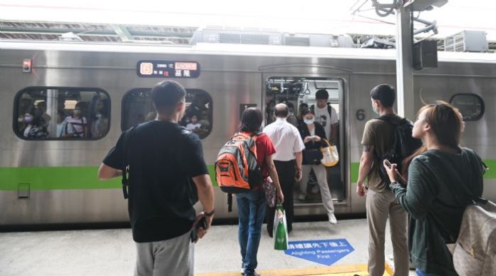 過年返鄉注意!台鐵再加開24班列車 這天開放訂票 67 20231002114057974