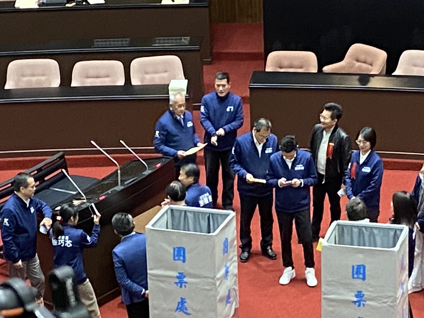 憲法訴訟法修法原決議生效,黃仁表示,這次修法讓憲法訴訟法的程序更為嚴謹。(記者包克明 攝)