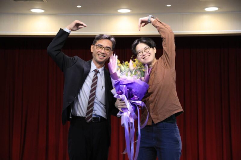 圖文:中市運動局長游志祥真除 盧秀燕期勉任重道遠攜手提升台中運動風氣與成績。