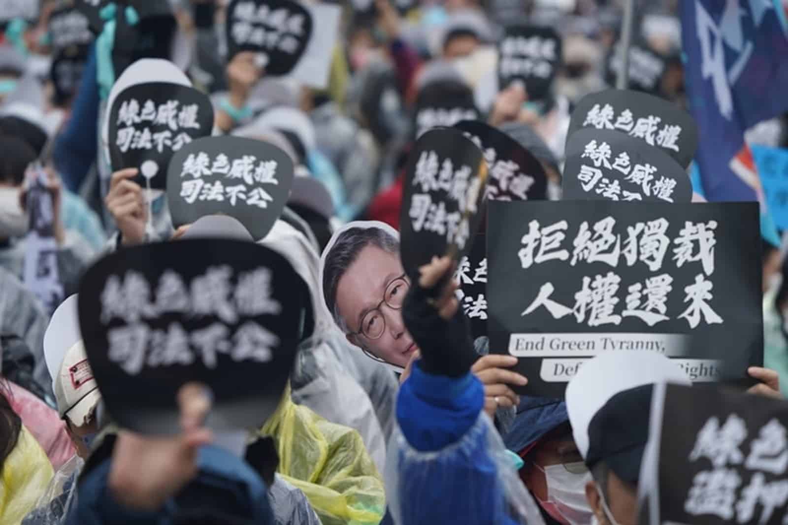 對於111釘孤枝活動,白委張啓楷表示,這只是起點,還有下一波行動。中央社
