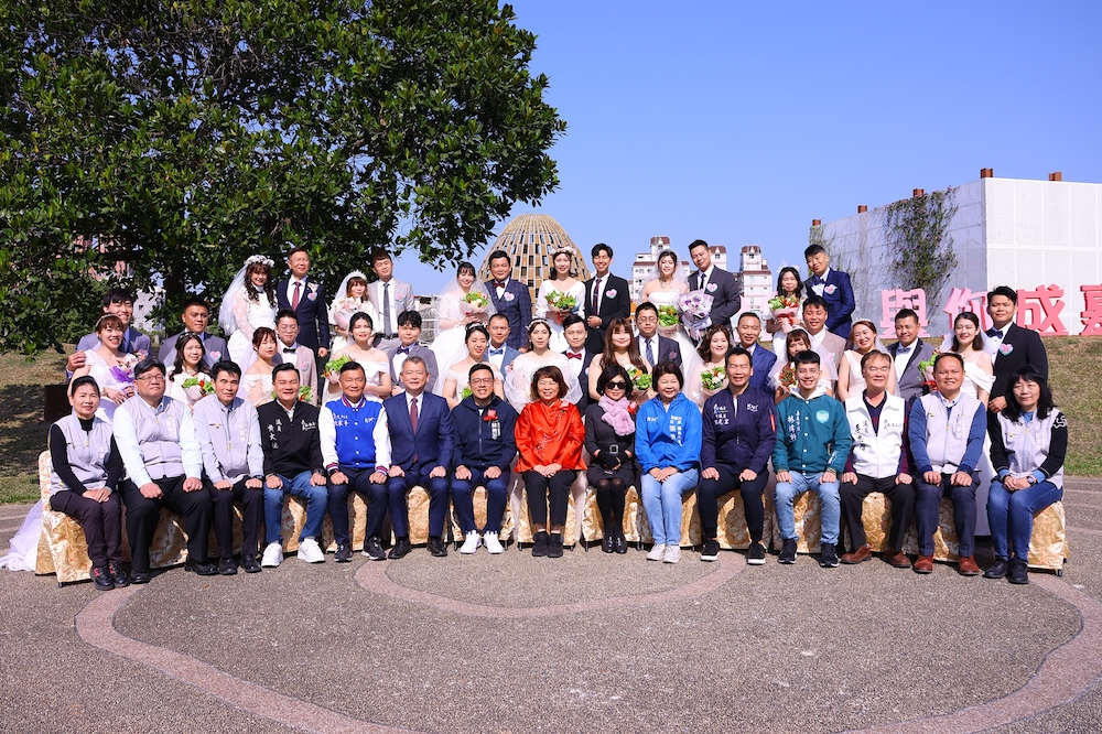 ▲嘉義市政府舉辦第43屆集團結婚。(圖/嘉義市政府提供)