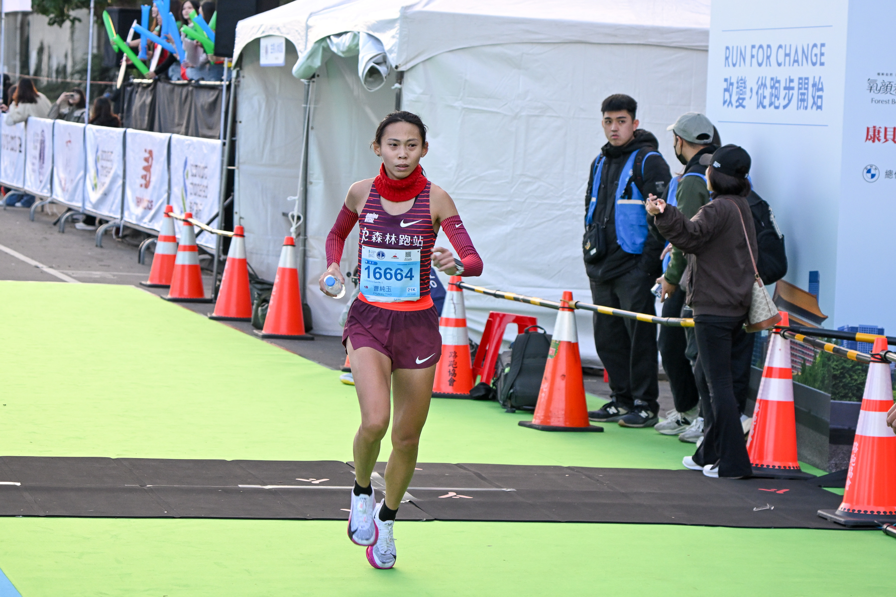 2025渣打臺北公益馬拉松-半程馬拉松女子組季軍-曹純玉