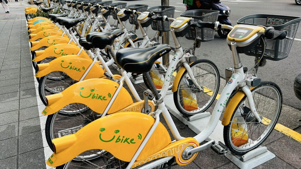 於全盈+PAY APP中「減碳贏家」綁定記名悠遊卡,騎乘Ubike累積減碳紀錄換Apple Watch
