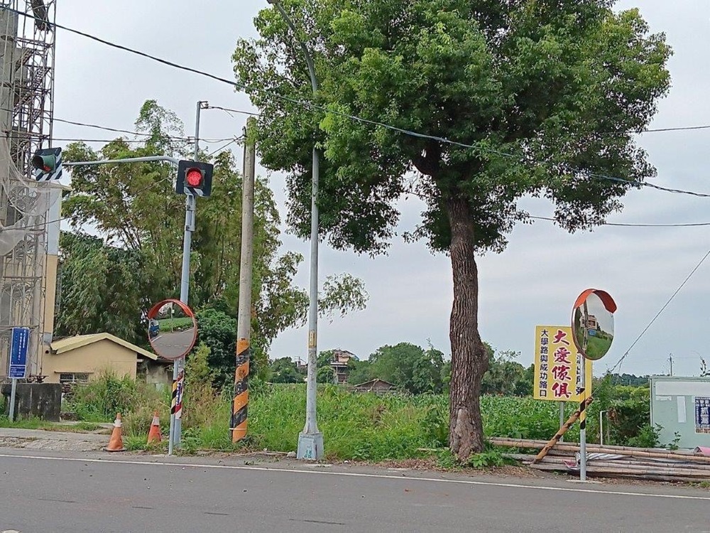 拆除路口大型廣告物 雲林死亡交通事故減少11件10人 228 cnews204251013a02