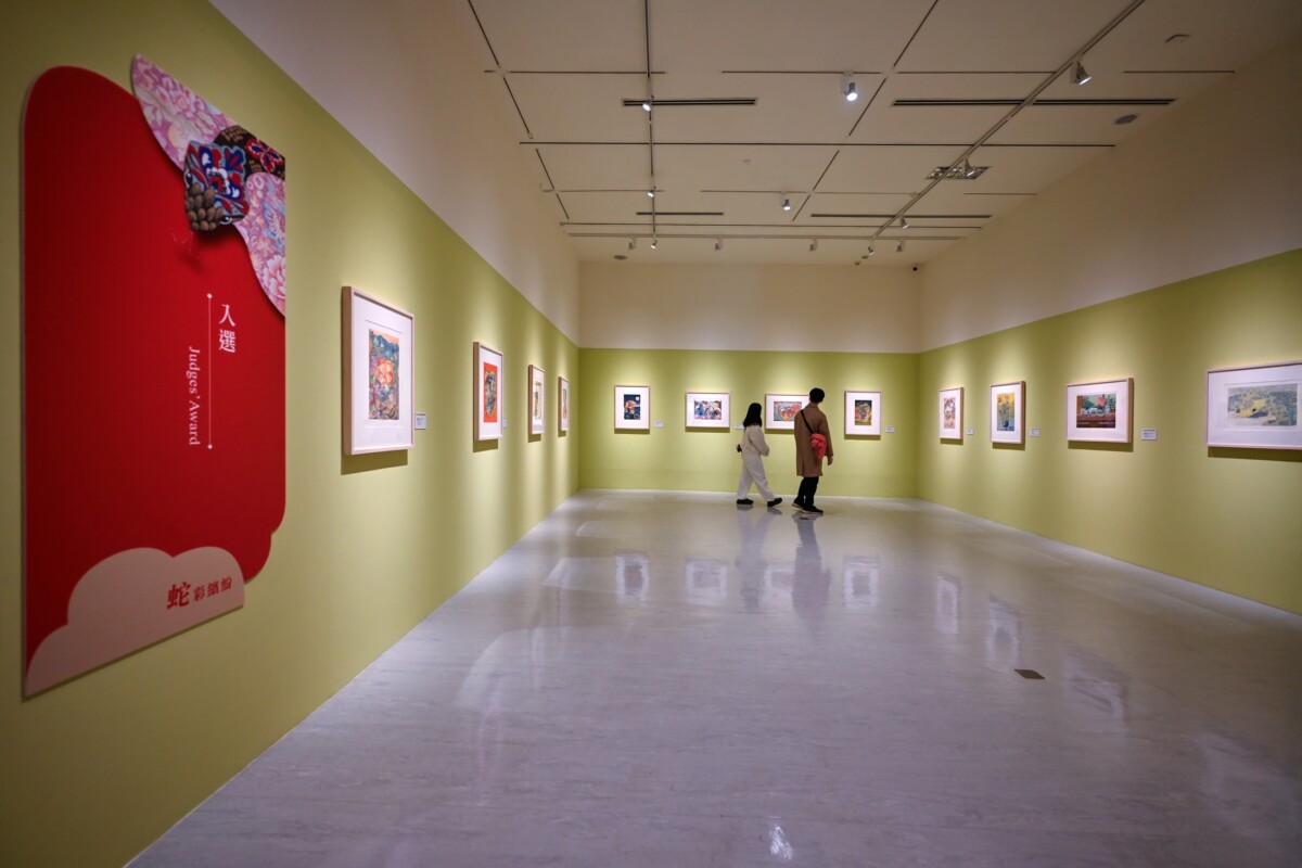 ▲「第40屆版印年畫:蛇彩繽紛–蛇年年畫特展」即日起於國美館展出。(圖/國立臺灣美術館提供)