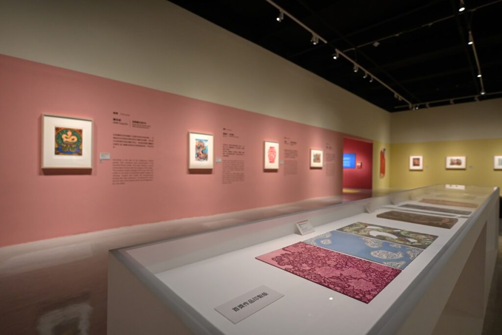 「中華民國第40屆版印年畫:蛇彩繽紛-蛇年年畫特展」即日起於國美館展出。(圖/國美館提供)