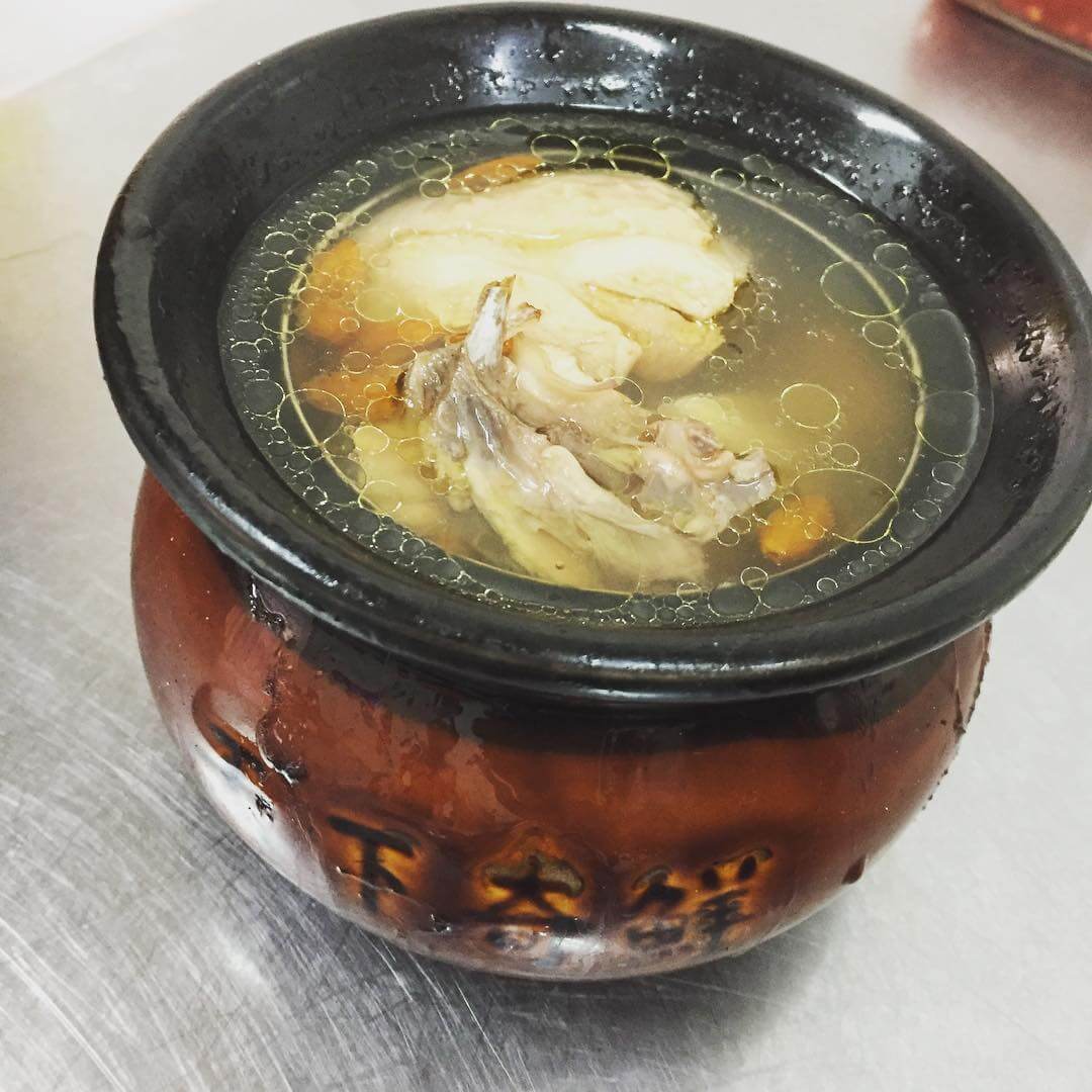 全台美食|全台瓦罐煨湯推薦|六記瓦罐煨湯