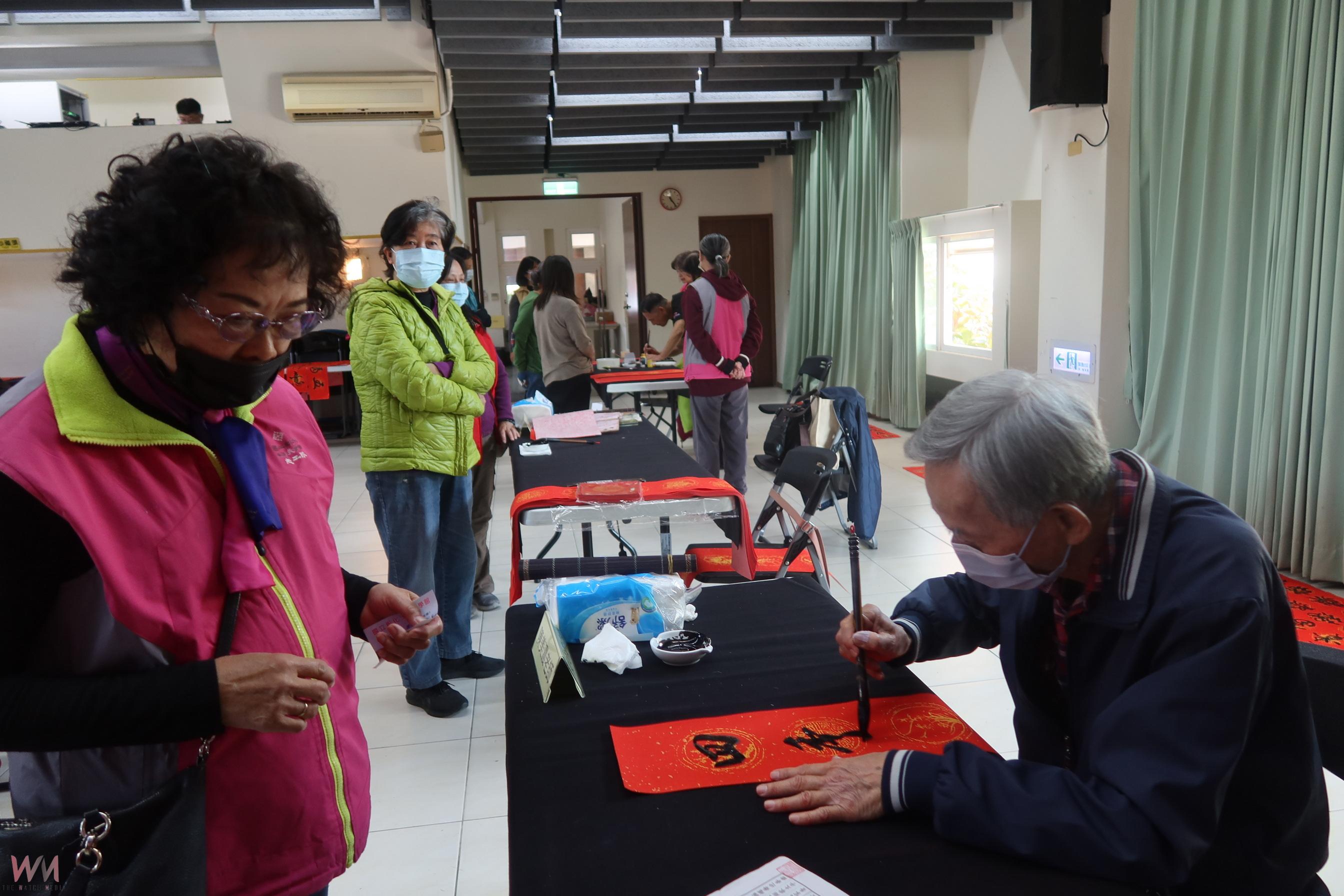 （有影片）飄墨香！彰化美學館春節揮毫活動　祝福蛇年幸福安康 - https://www.watchmedia01.com