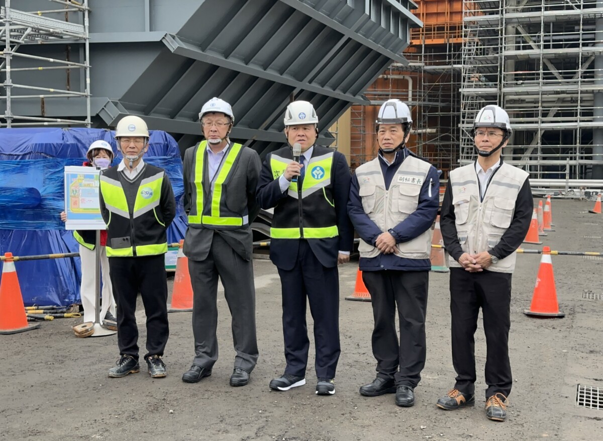 ▲落實職場安全,中市府與中央聯合春安勞動突擊檢查。(圖/中市府提供)