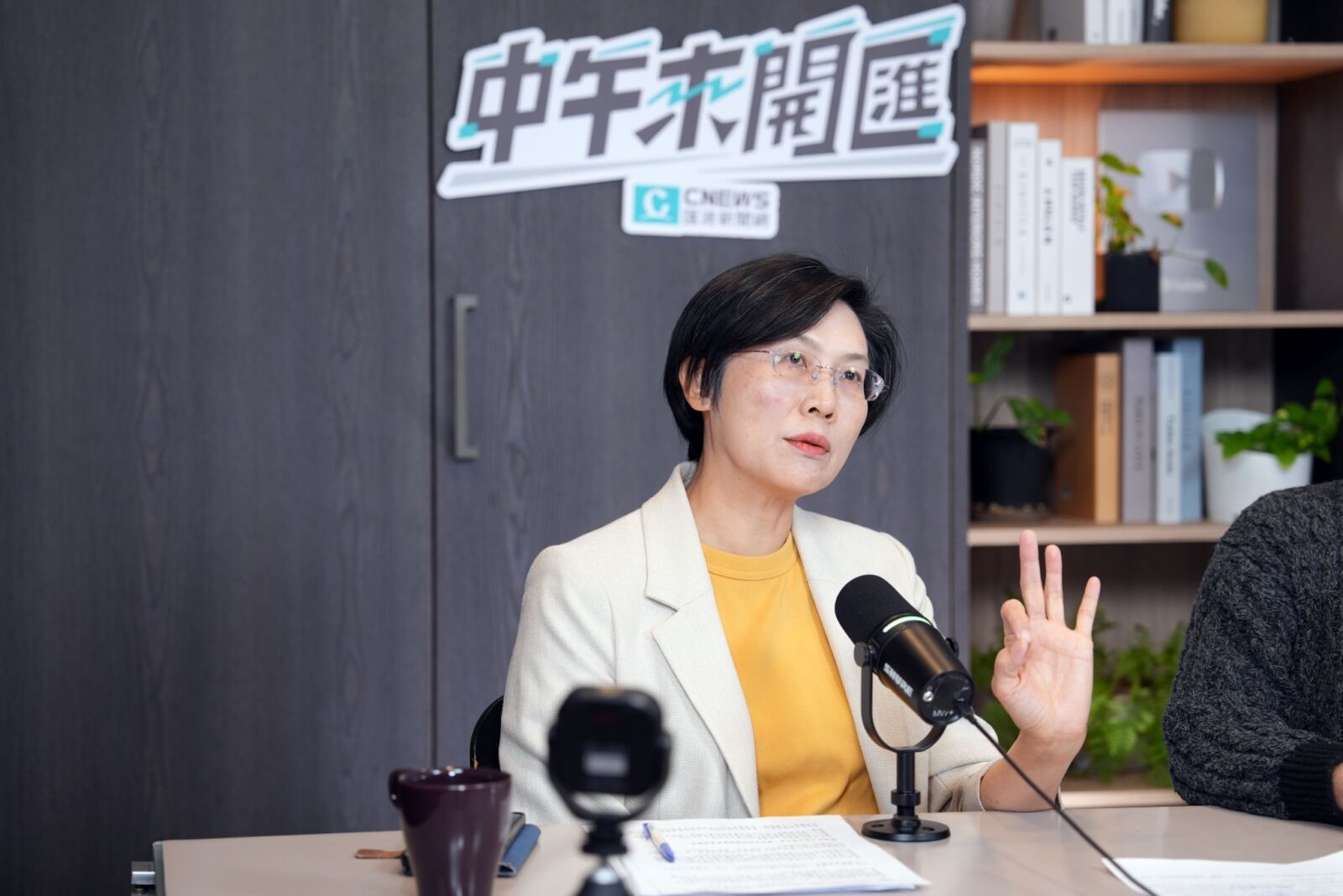 中午來開匯/自爆民調至少領先柯志恩5% 林岱樺有信心挑戰高雄市長 228 中午來開匯/自爆民調至少領先柯志恩5% 林岱樺有信心挑戰高雄市長 227