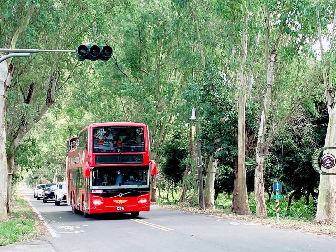 屏東縣雙層巴士啟航   春節期間探索沿山公路的風景