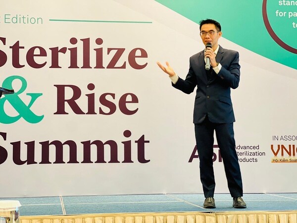 Kevin at ASP Rest of Asia’s 1st Sterilize & Rise Summit Event in Hanoi, attended by 15 Key Opinion Leaders from 9 Countries Kevin at ASP Rest of Asia’s 1st Sterilize & Rise Summit Event in Hanoi, attended by 15 Key Opinion Leaders from 9 Countries