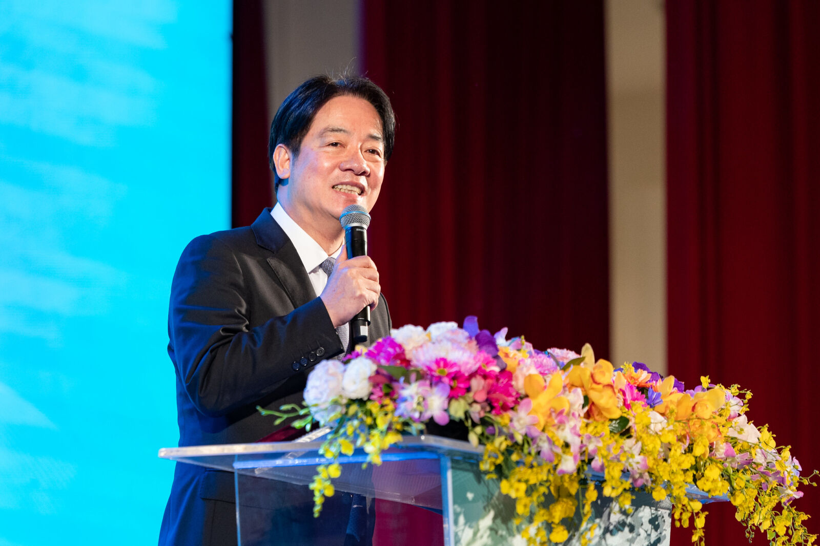 賴清德「暖」見朝野訪美慶賀團 賦予3項重要任務 240 賴清德「暖」見朝野訪美慶賀團 賦予3項重要任務 239