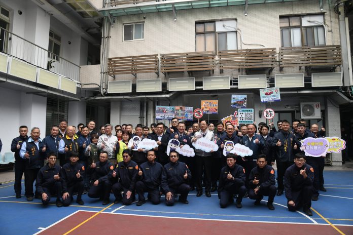 春節維安不打烊 張善政發慰問金體恤壢警辛勞 70 S 11739153 scaled