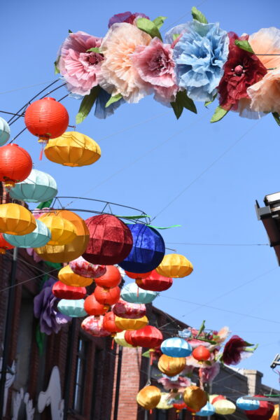 宜蘭傳藝園區街景裝置:百花齊天。圖/宜蘭傳藝中心提供