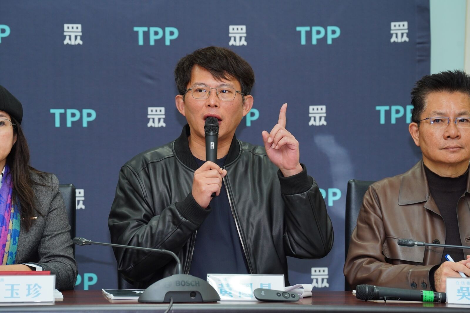 公平會人事案遭民眾黨否決　黃國昌轟李鎂、洪財隆不適任 231