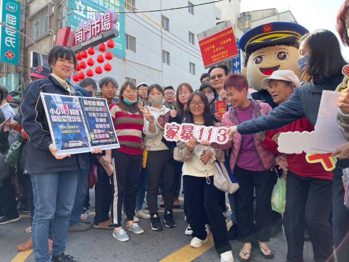 春節人潮湧現 桃警提醒防扒竊並推動反詐五不 60 494138