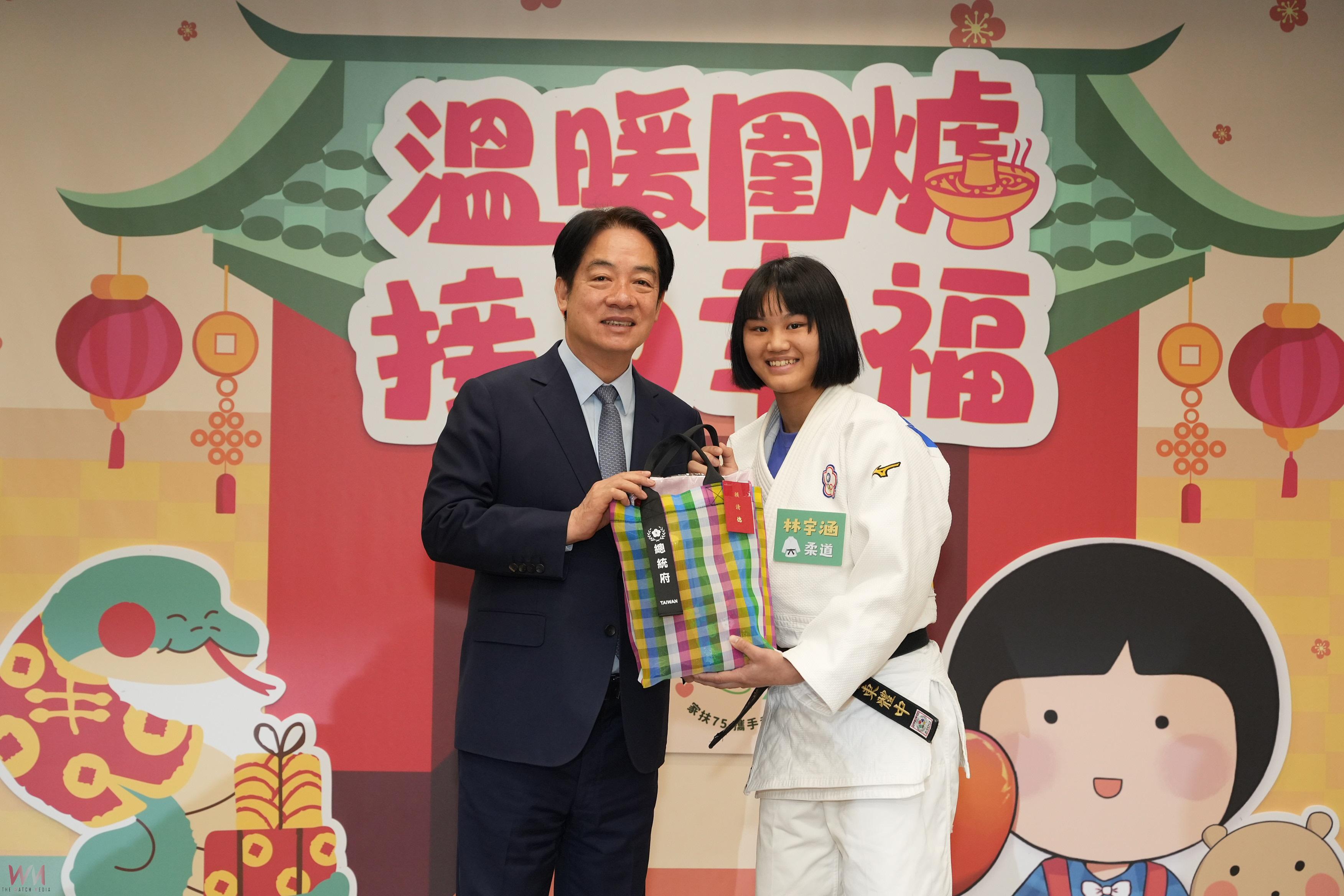 溫暖圍爐迎新春!賴清德總統與家扶運動健兒 接力夢想助孩子站上國際舞台 - https://www.watchmedia01.com