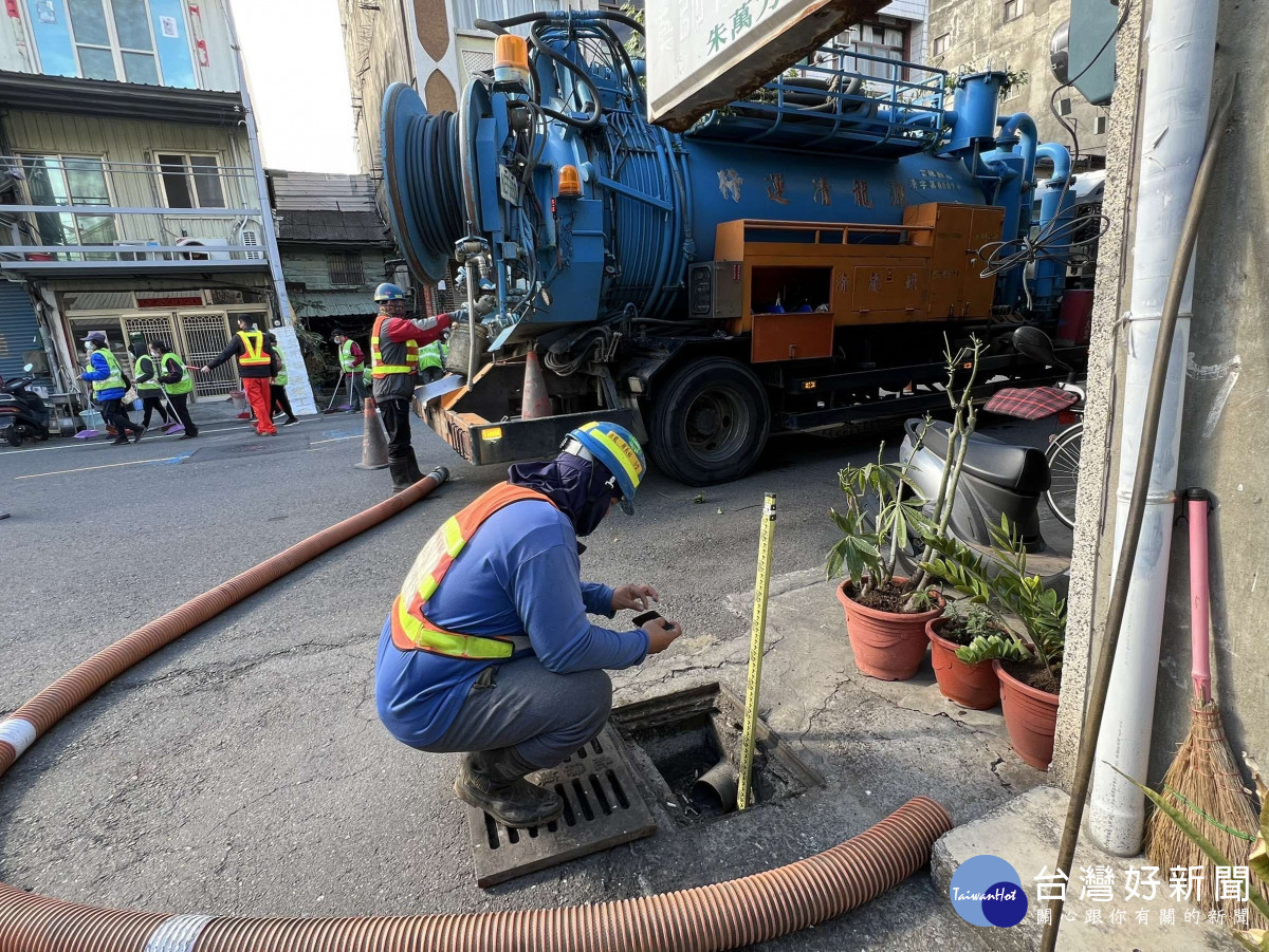 雲林縣環境保護局今(18)日於北港鎮水道頭文化園區舉行舉辦「114年雲林縣環境清潔週」環境清掃活動／林詩涵翻攝
