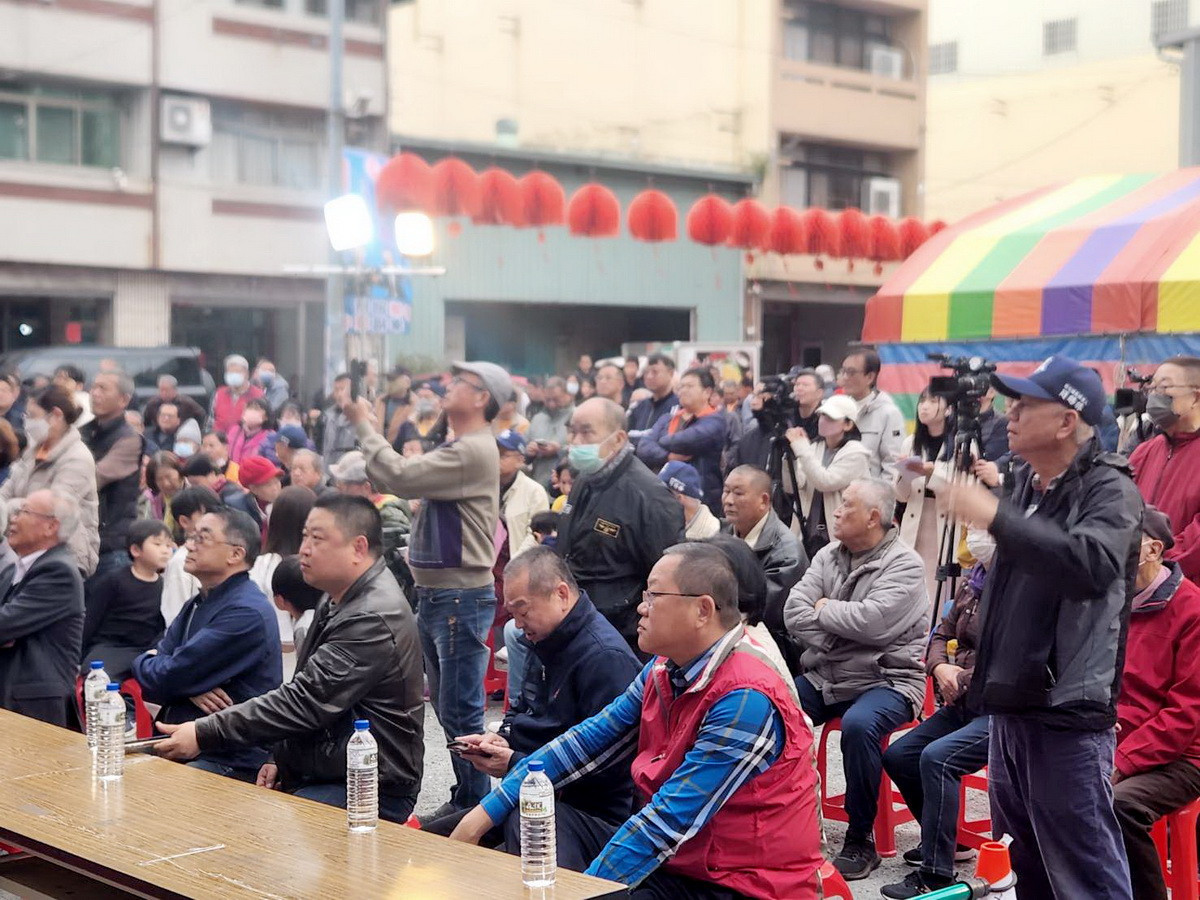眾多支持者都齊聚競總關注。(簡賜勝競總提供)