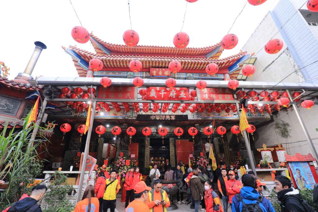 台中市保安宮位於台中市北區，創建迄今已有75年歷史，於民國80年現址重新翻修，如今廟貌巍峨，香火鼎盛。