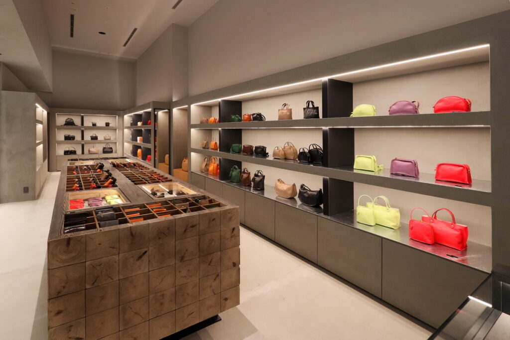 _IL BISONTE LUCUA大阪店