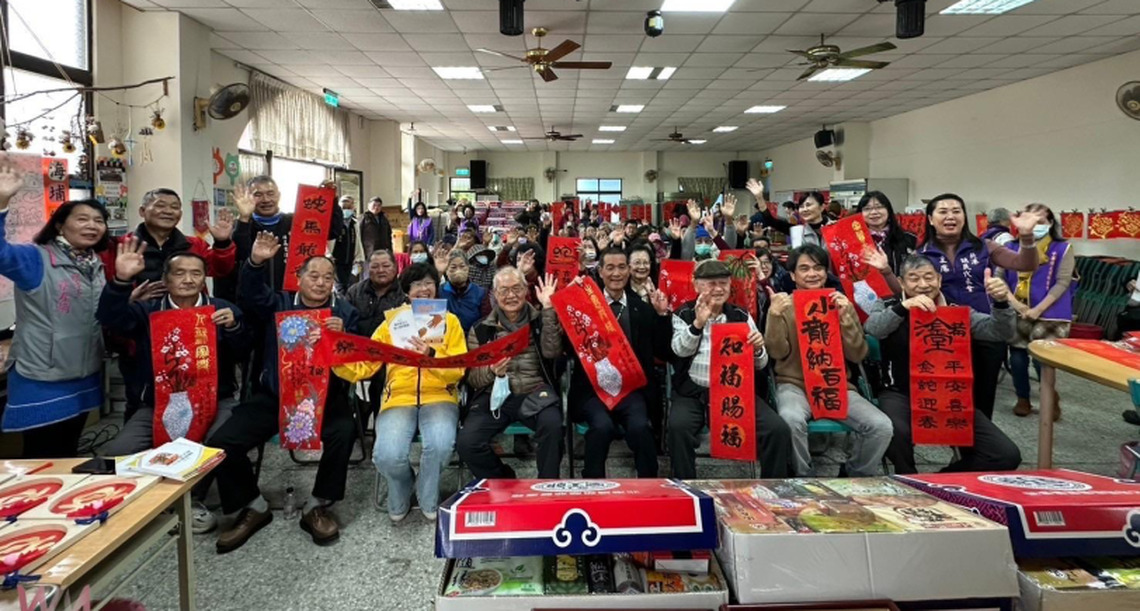 中華陽光推展關懷協會攜手蔡咏鍀黃美蘭聯合服務處 關懷列車抵達水林海埔村