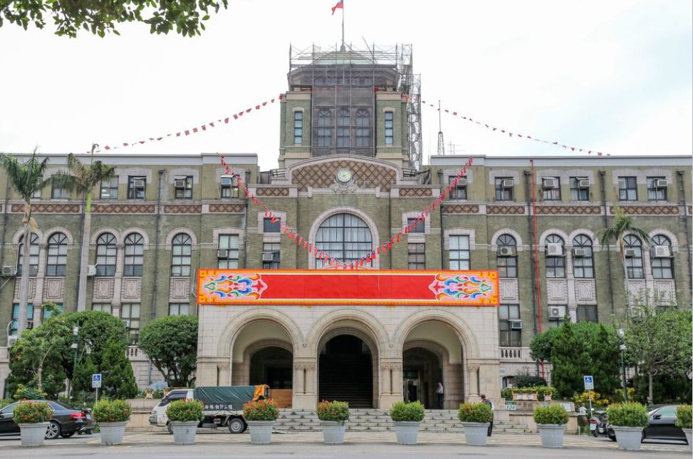 《民生廣場》美國企盼一位羅賓漢,臺灣呢?