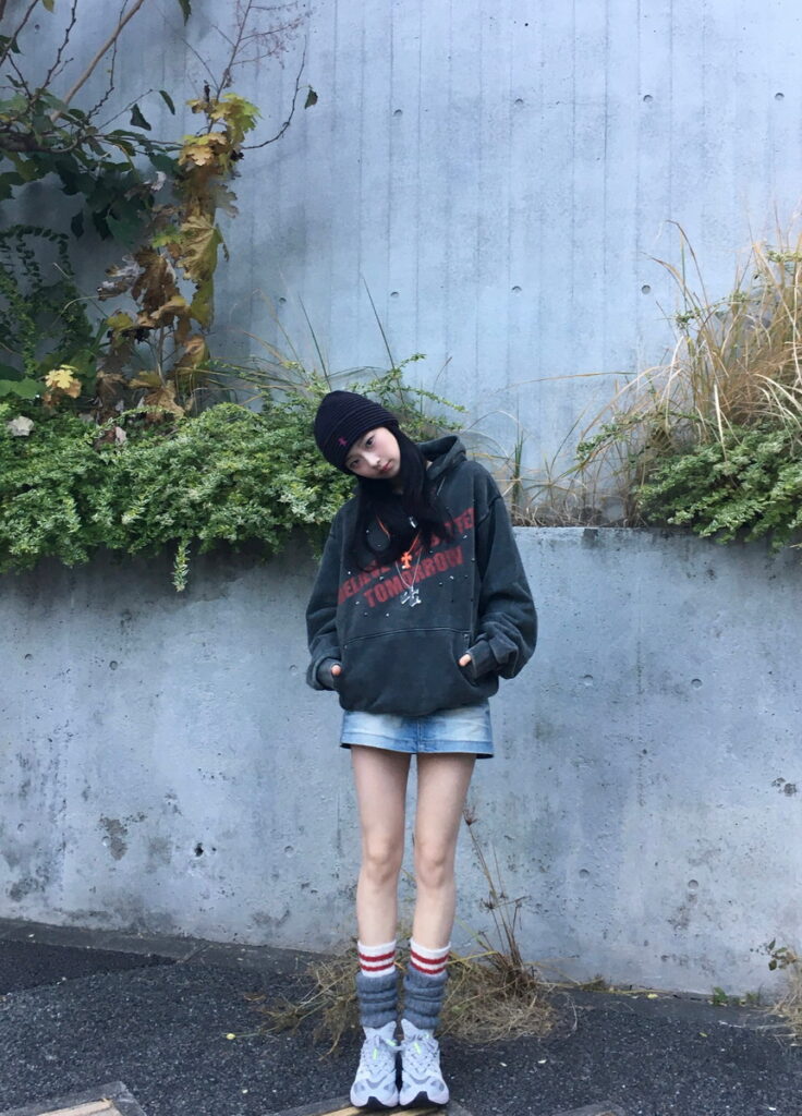 韓國人氣女團BABYMONSTER也在日常生活紛紛上腳LIGHTBLAZE
