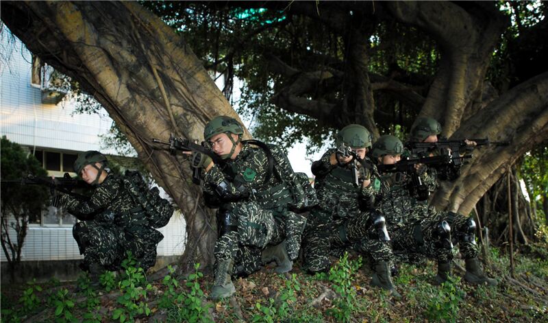 連長「讓你舒服」性騷遭判賠8萬記過 提行政訴訟遭法官打槍 260 連長「讓你舒服」性騷遭判賠8萬記過 提行政訴訟遭法官打槍 259